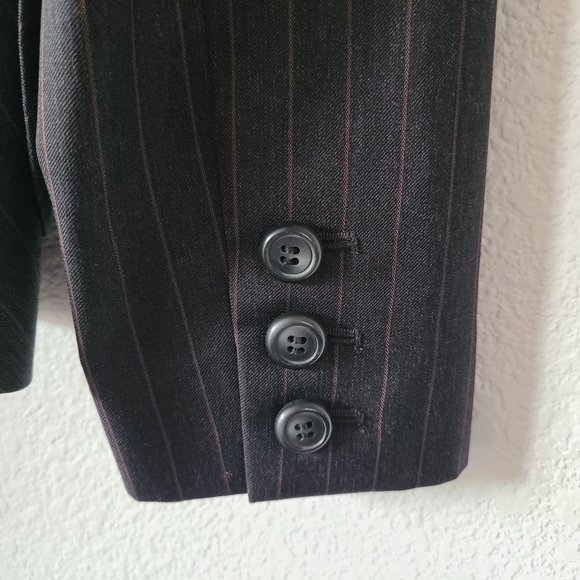 Dana Buchman Women's Size 8 Dark Grey Pinstripe 100% Wool 2-Button Blazer - Picture 7 of 12